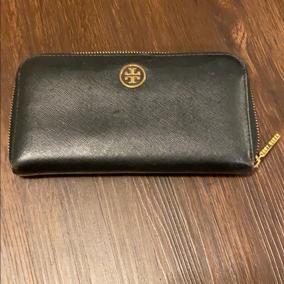 Tory Burch Wallet - Picture 6 of 6